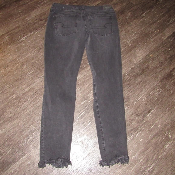 American Eagle Super Low Jegging distressed black size 8 - Picture 3 of 10